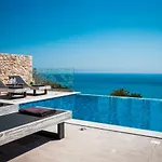 Mystique View فيلة *