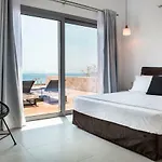Mystique View 로우드하타