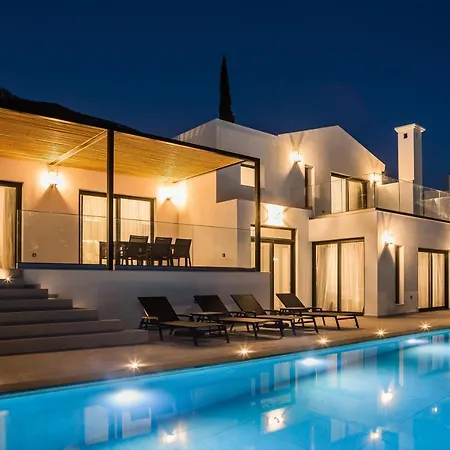 Mystique View * 劳德哈塔